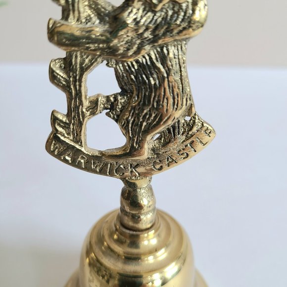 Warwick Castle brass dinner bell with bear. - Picture 4 of 7